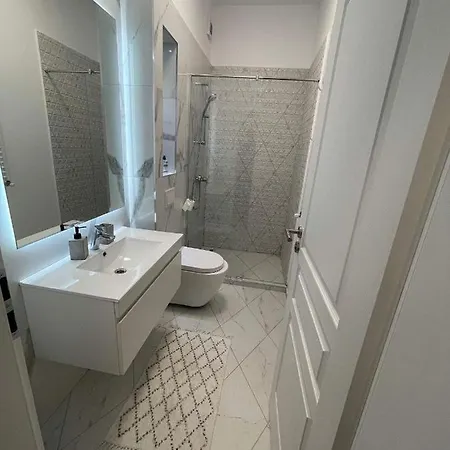 شقة Tomis Center *